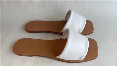 Sabatilles d'estiu de moda blanca